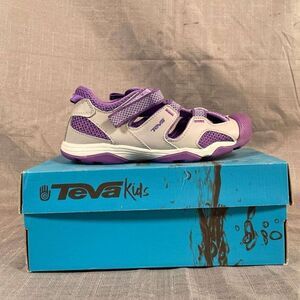 Teva Kids 6 people and grey Sandals New